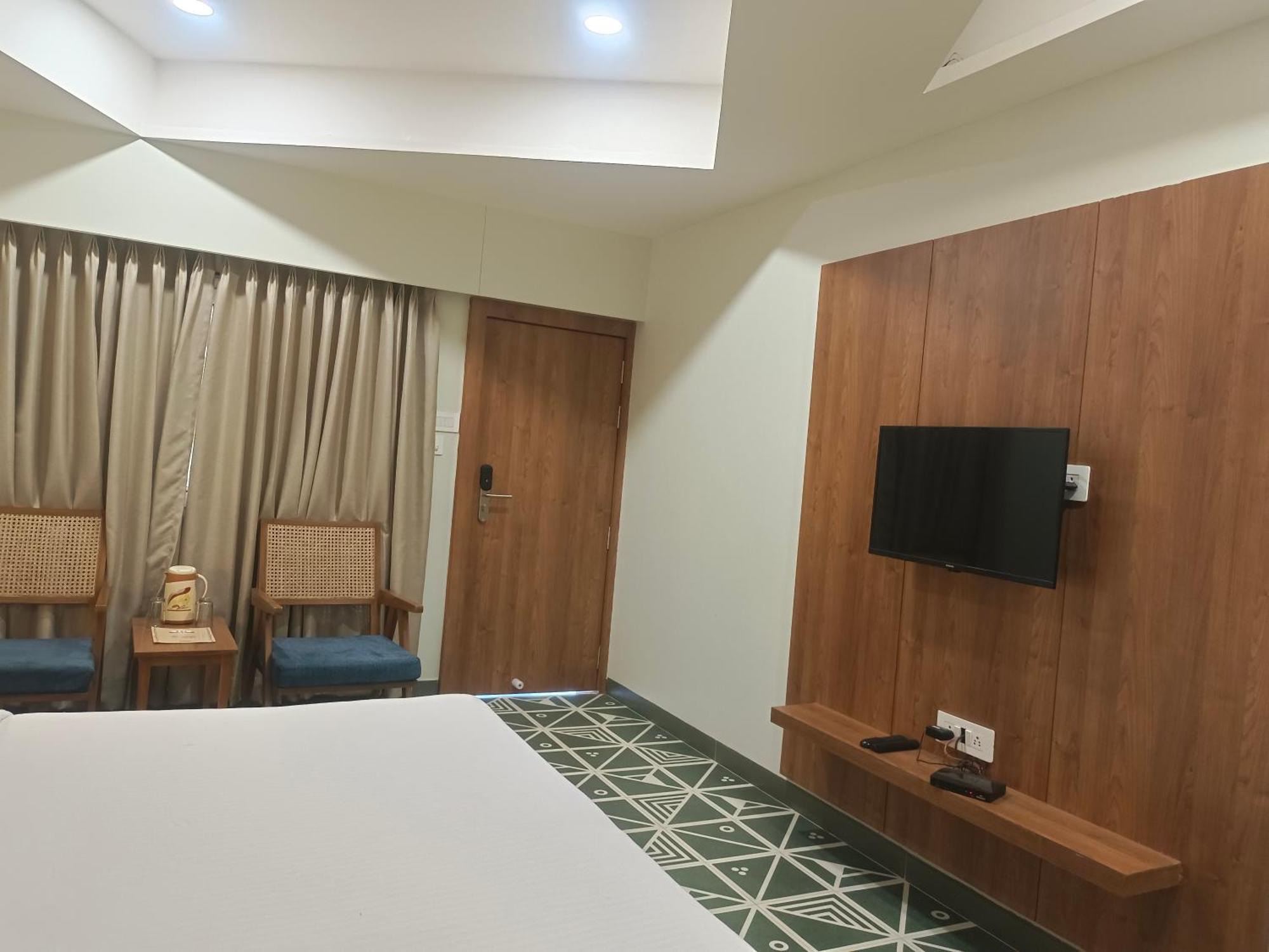 Hotel Ashray Удджайн Екстер'єр фото